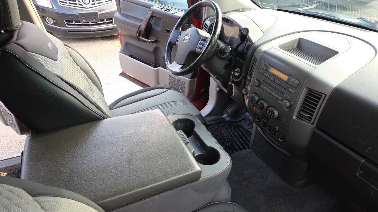 Used 2004 Nissan Titan SE w/ (Bed) Utility Bed Pkg AWD/4WD image 49