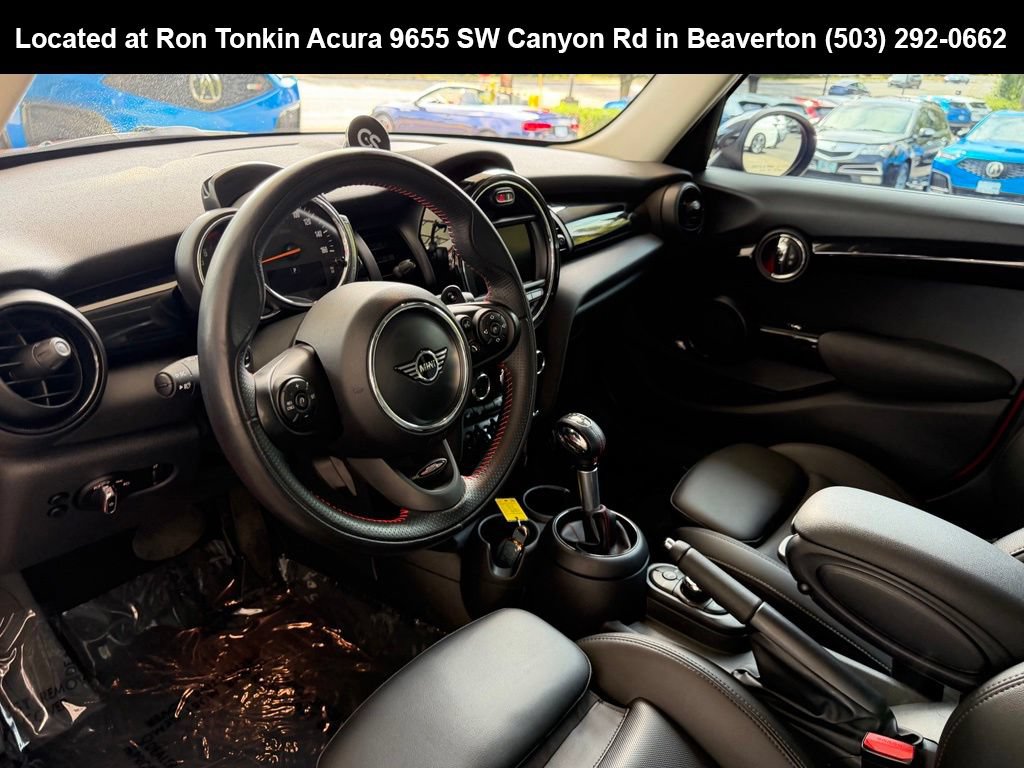 Used 2019 MINI Cooper S w/ Signature Upholstery Package FWD image 16