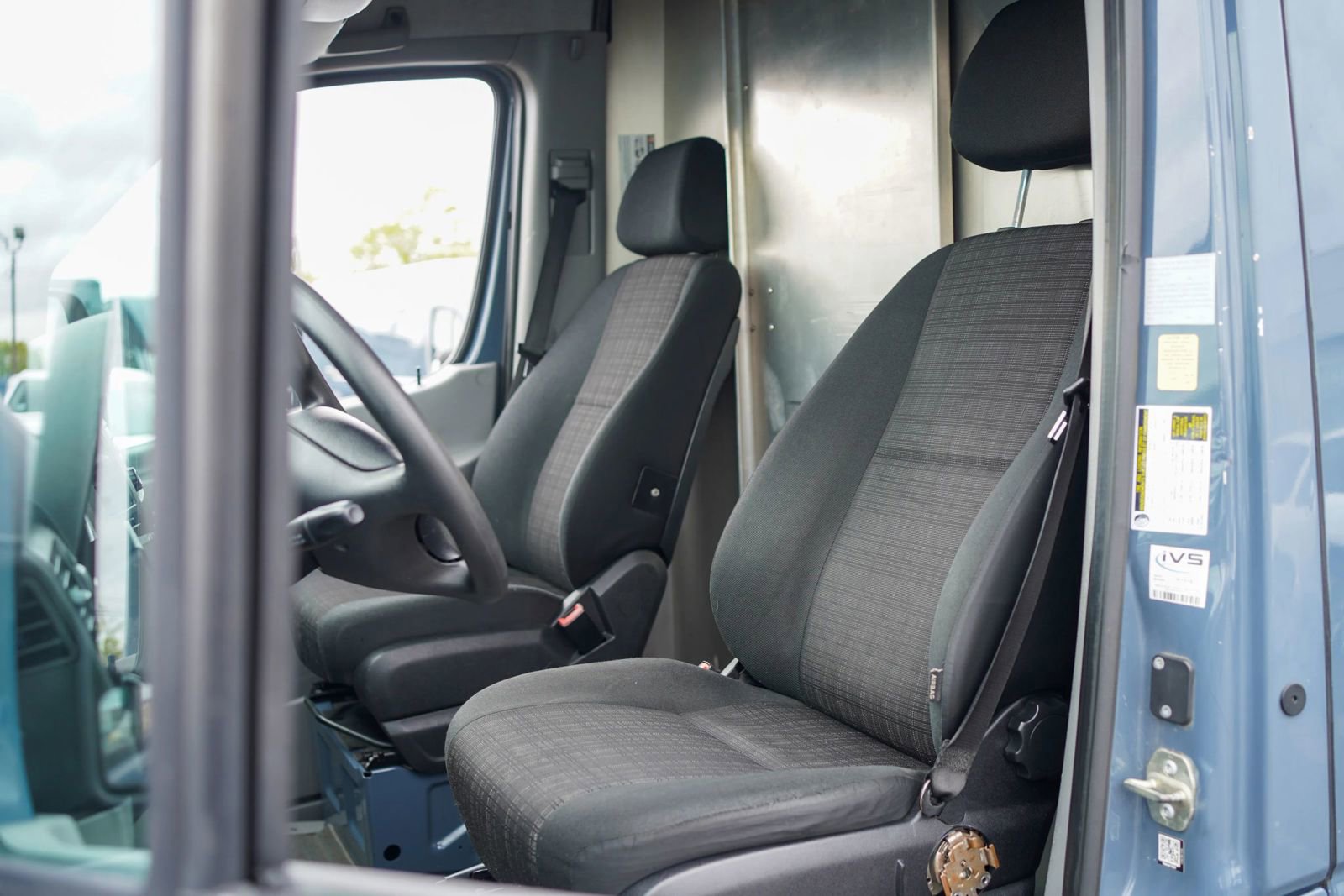 Used 2018 Mercedes-Benz Sprinter 2500 image 23