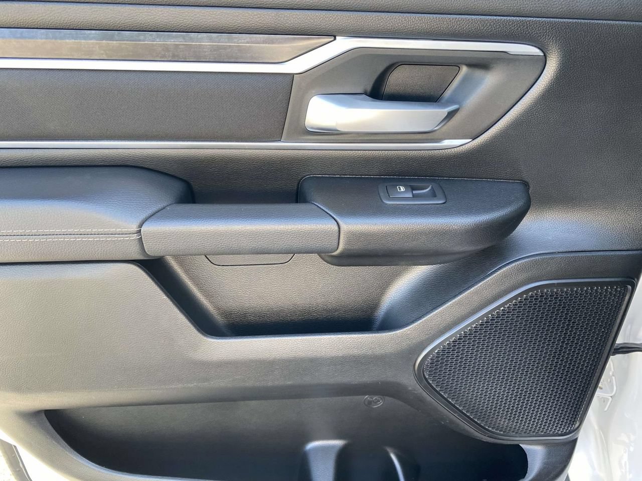 Used 2023 RAM 1500 Big Horn AWD/4WD image 13