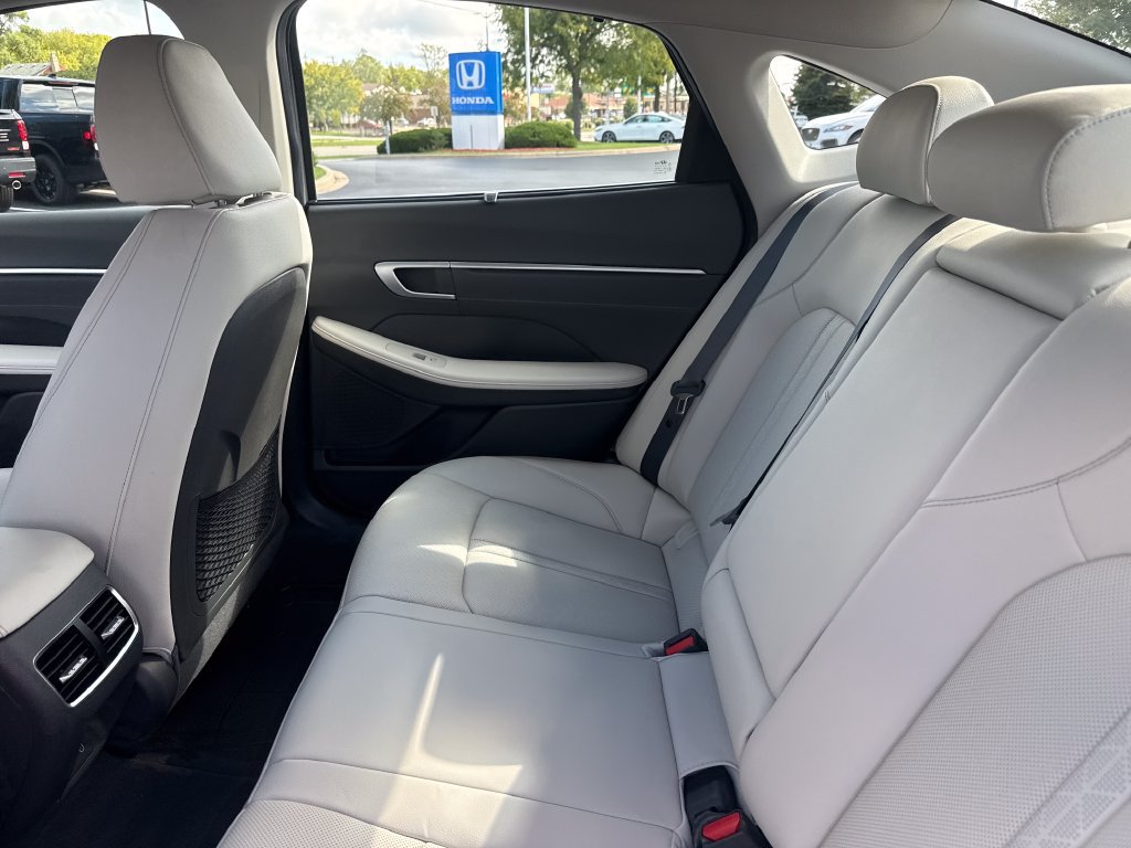 Certified 2025 Hyundai Sonata Limited FWD image 20