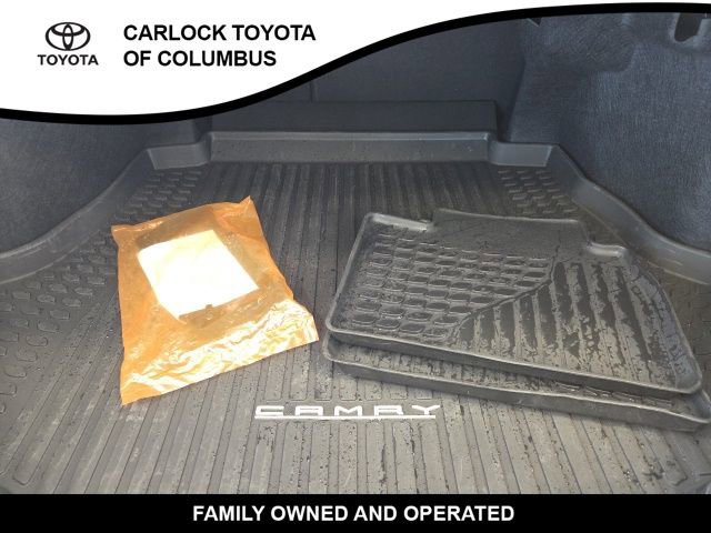 Used 2025 Toyota Camry SE image 15