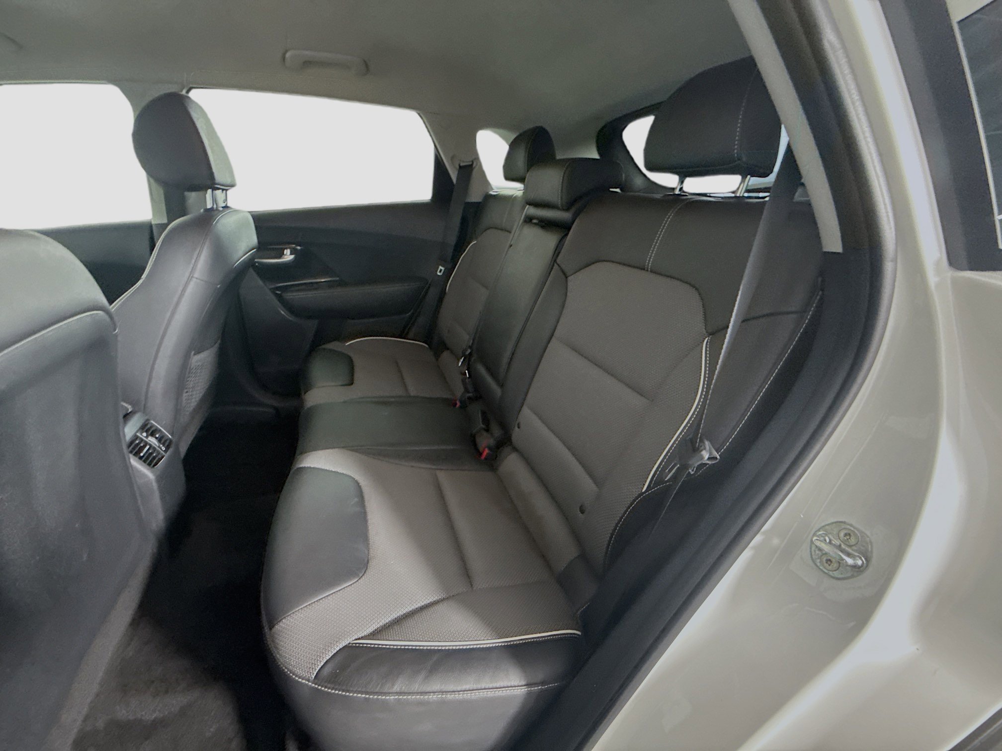 Used 2020 Kia Niro EX w/ Cold Weather Package image 25