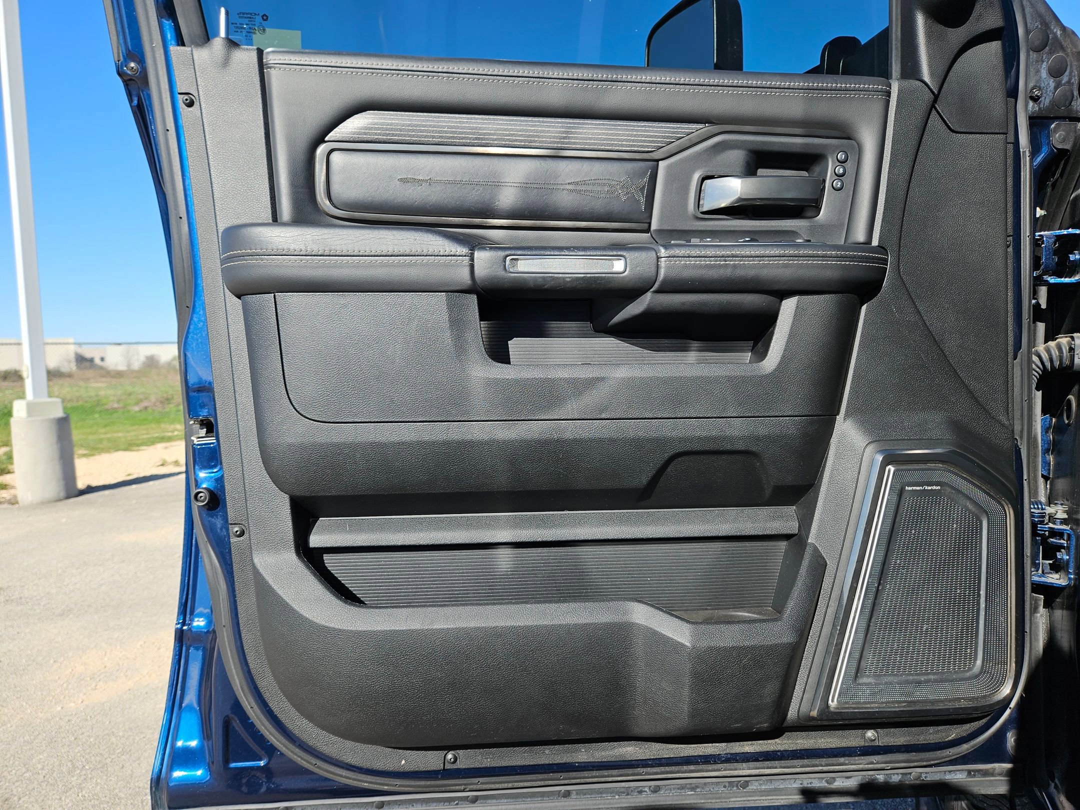 Used 2021 RAM 3500 Limited image 11