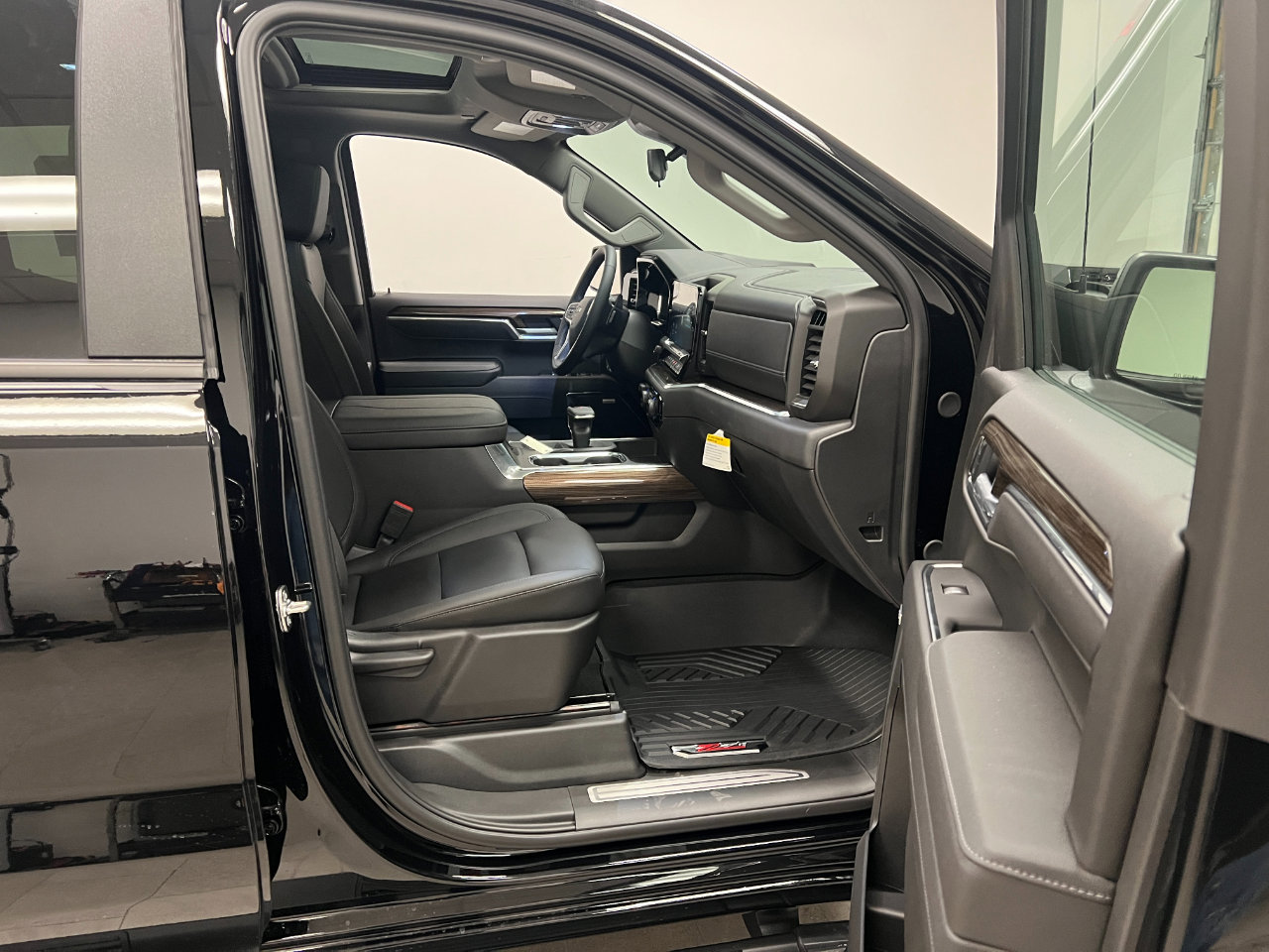 New 2026 Chevrolet Silverado 1500 LT Trail Boss w/ LT Trail Boss Premium Package image 28