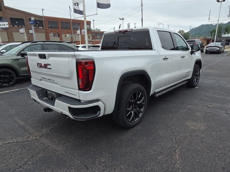 Used 2023 GMC Sierra 1500 Denali w/ Denali Reserve Package AWD/4WD image 7