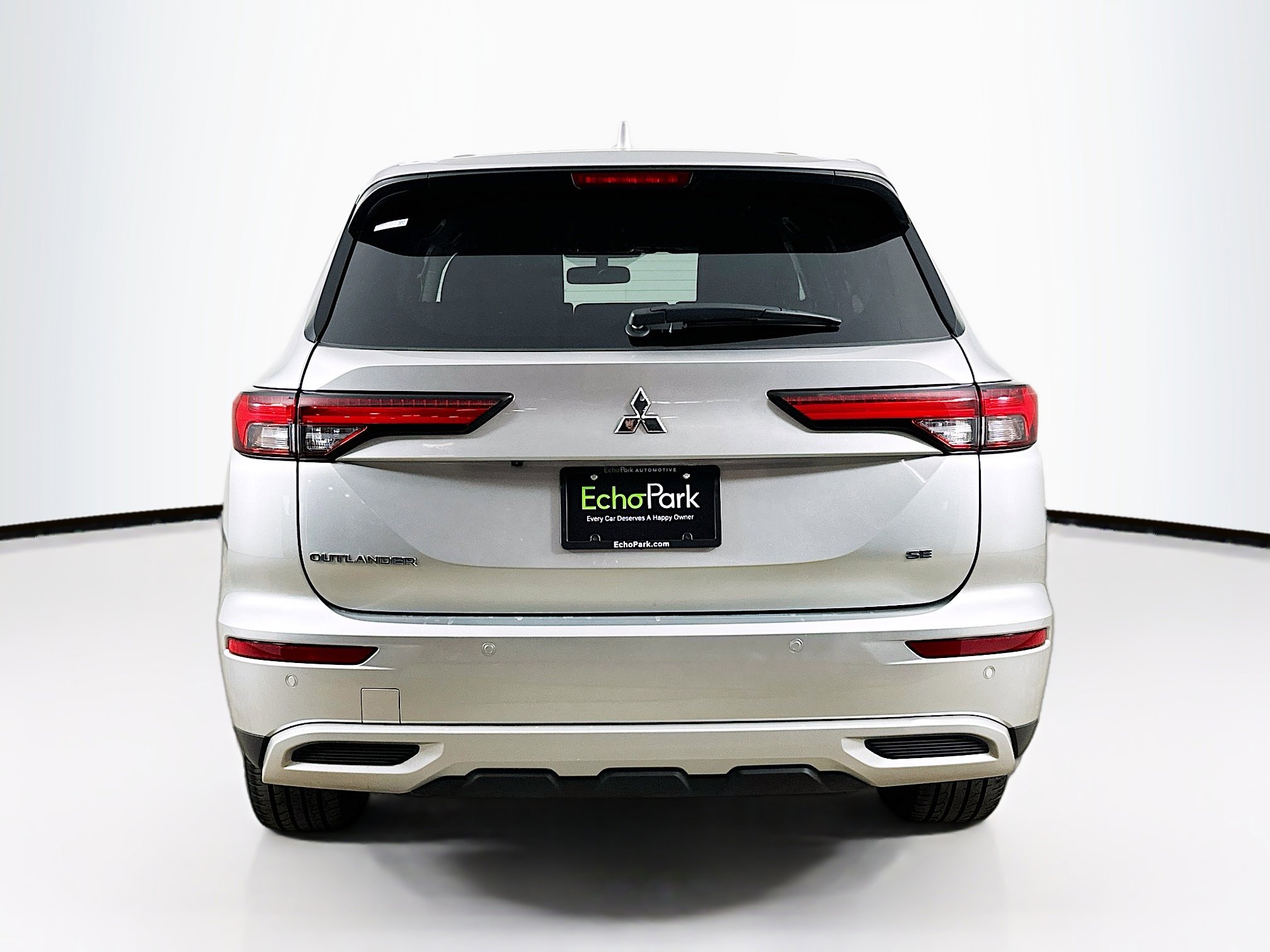 Used 2023 Mitsubishi Outlander SE image 7