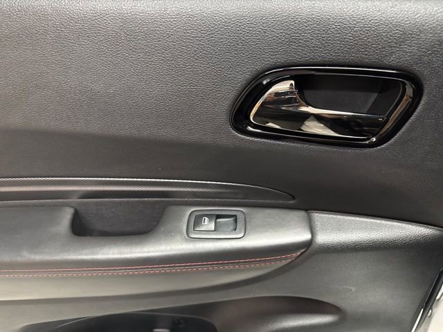 Used 2023 Dodge Durango GT image 33