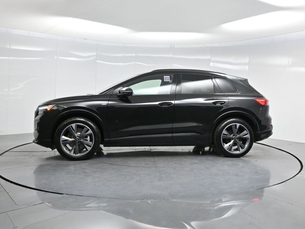 Used 2024 Audi Q4 e-tron Premium Plus w/ Premium Plus image 57