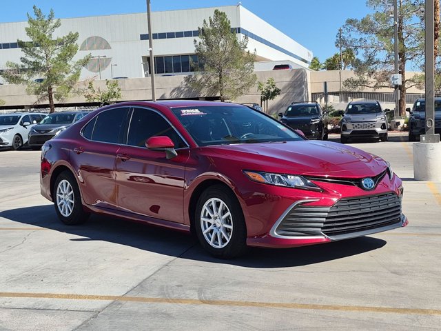 Certified 2022 Toyota Camry LE FWD image 3