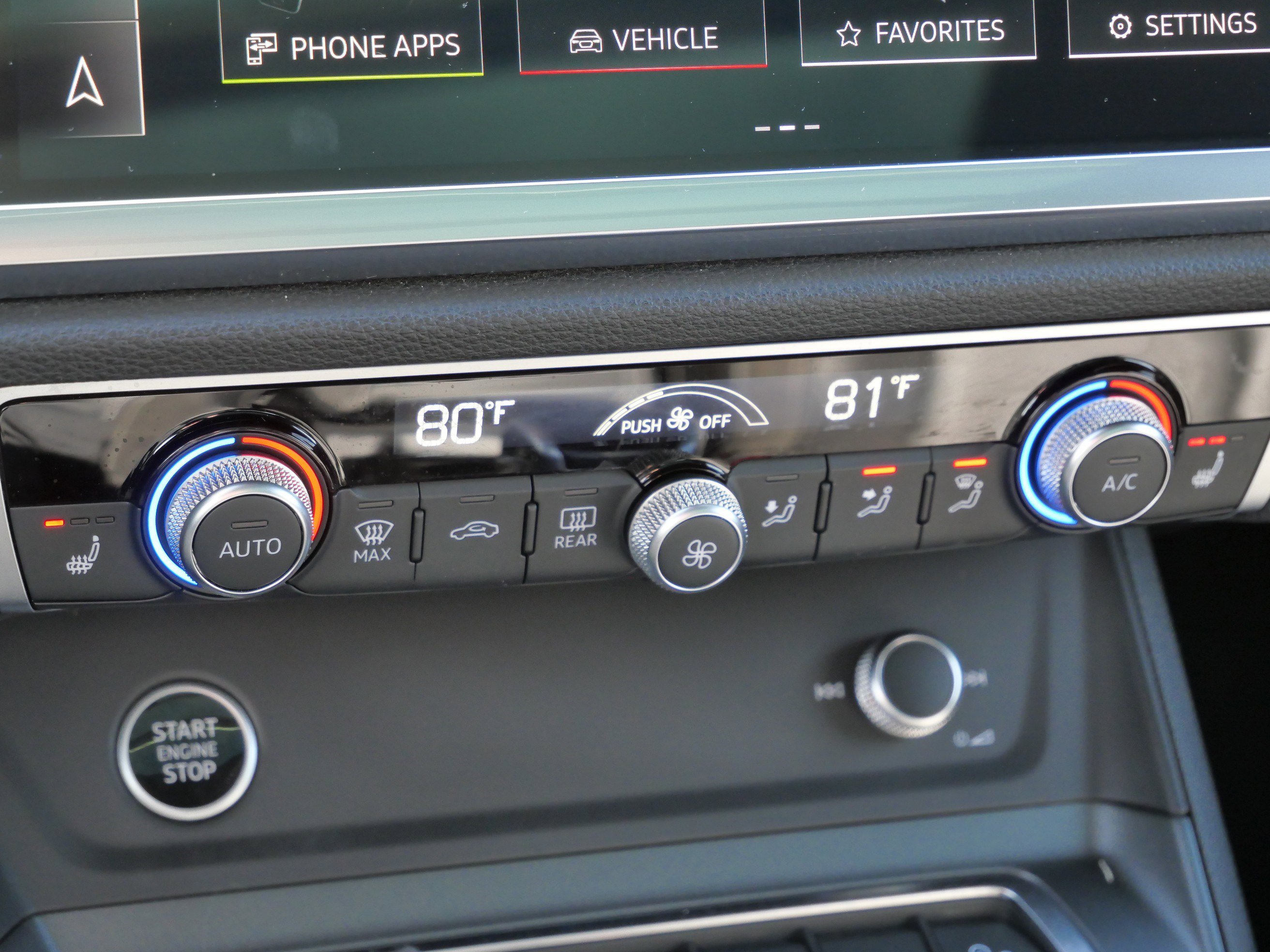 Used 2023 Audi Q3 2.0T Premium Plus w/ Premium Plus Package image 25