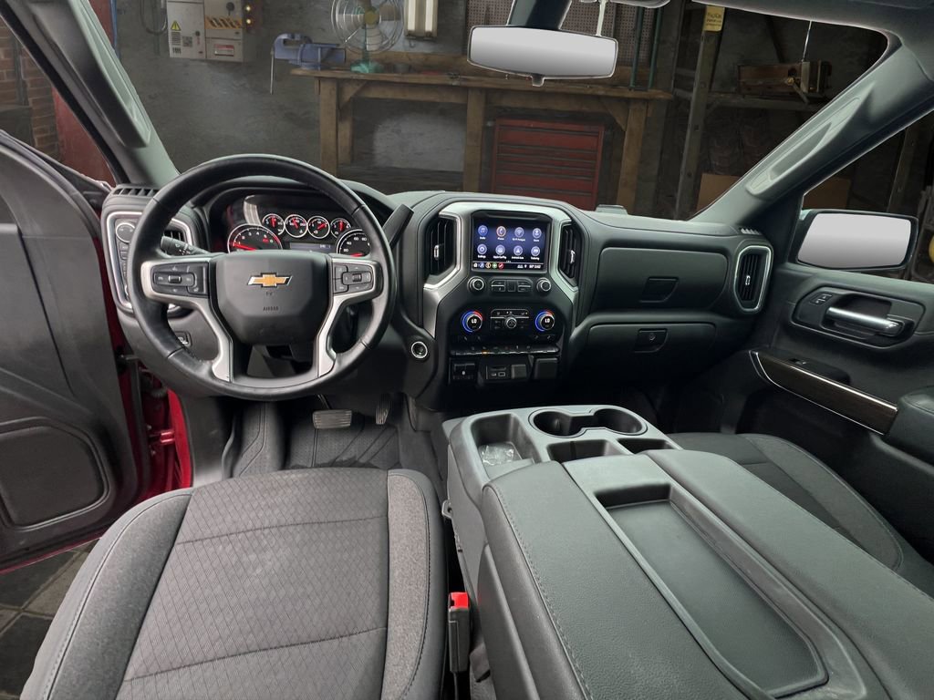 Certified 2019 Chevrolet Silverado 1500 LT w/ All-Star Edition image 21