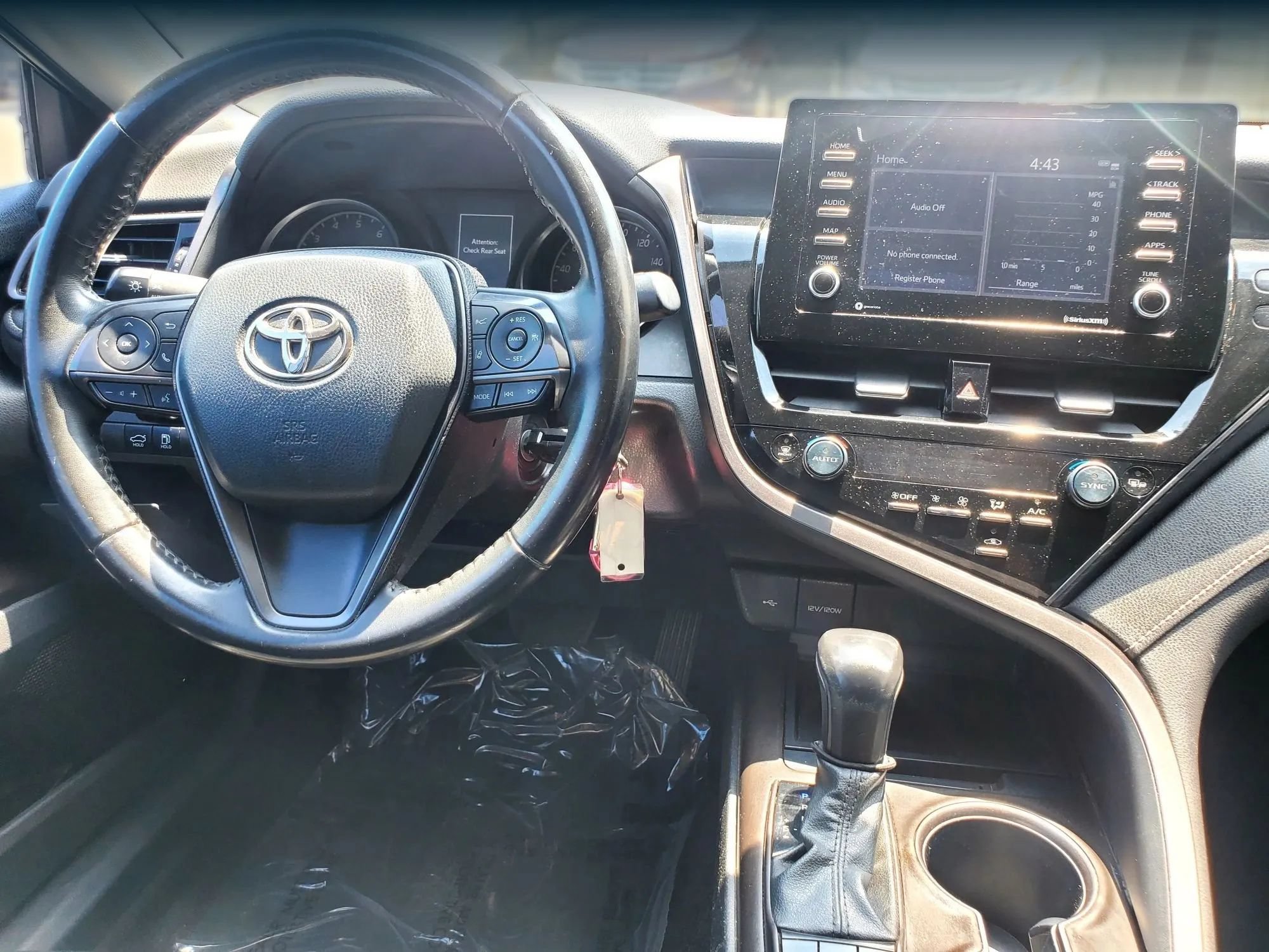 Used 2022 Toyota Camry SE FWD image 38