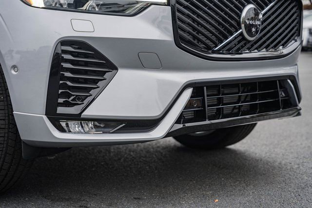 New 2026 Volvo XC60 B5 Plus w/ Protection Package Premier image 12