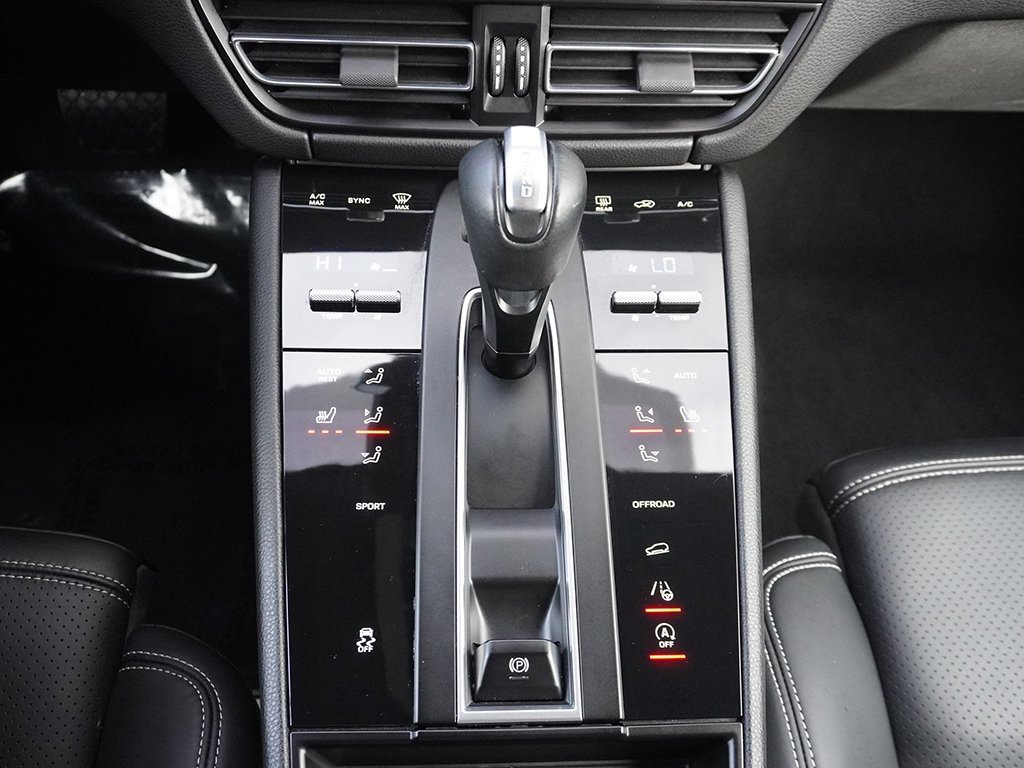 Used 2022 Porsche Macan image 55