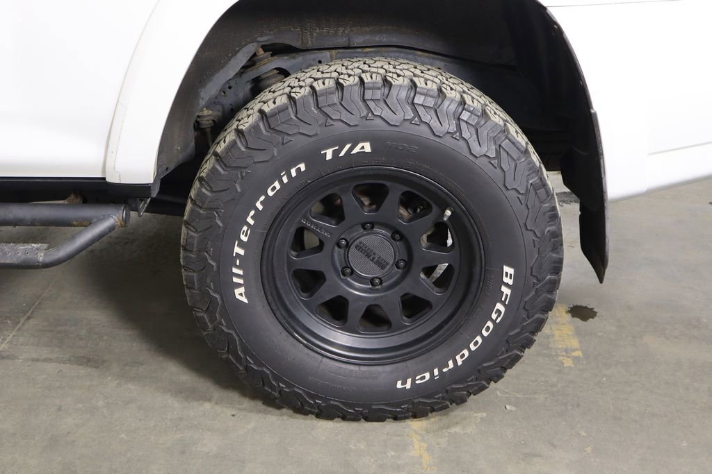 Used 2020 Toyota 4Runner SR5 AWD/4WD image 42