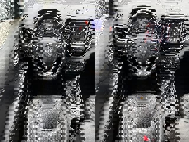 Used 2020 Jeep Cherokee Limited image 18