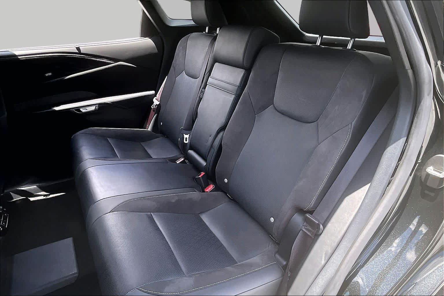 Used 2025 Lexus RX 450h AWD w/ Convenience Package image 21