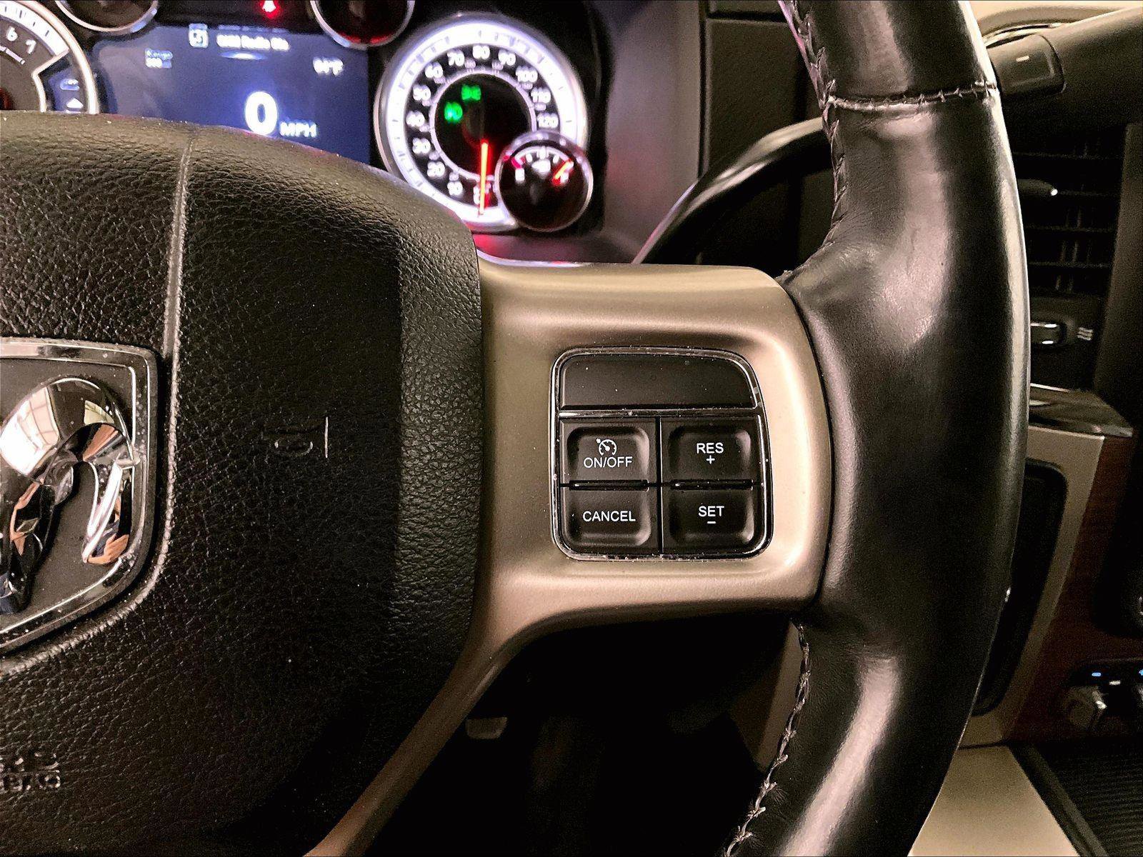 Used 2015 RAM 2500 Laramie w/ Convenience Group AWD/4WD image 19