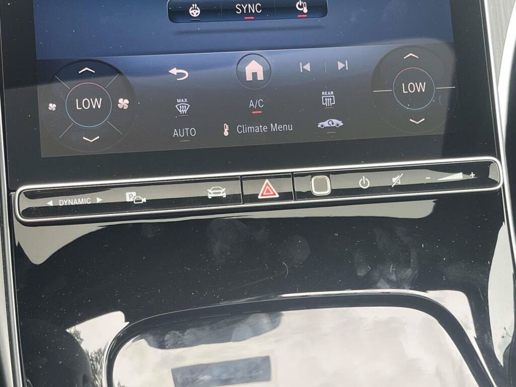 New 2026 Mercedes-Benz C 300 4MATIC Sedan image 29