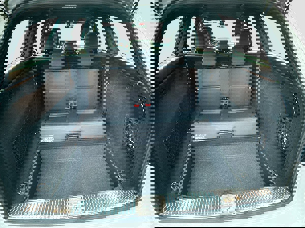 Used 2013 Mercedes-Benz E 350 4MATIC Wagon image 25