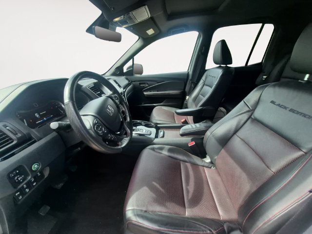 Certified 2023 Honda Ridgeline Black Edition image 9