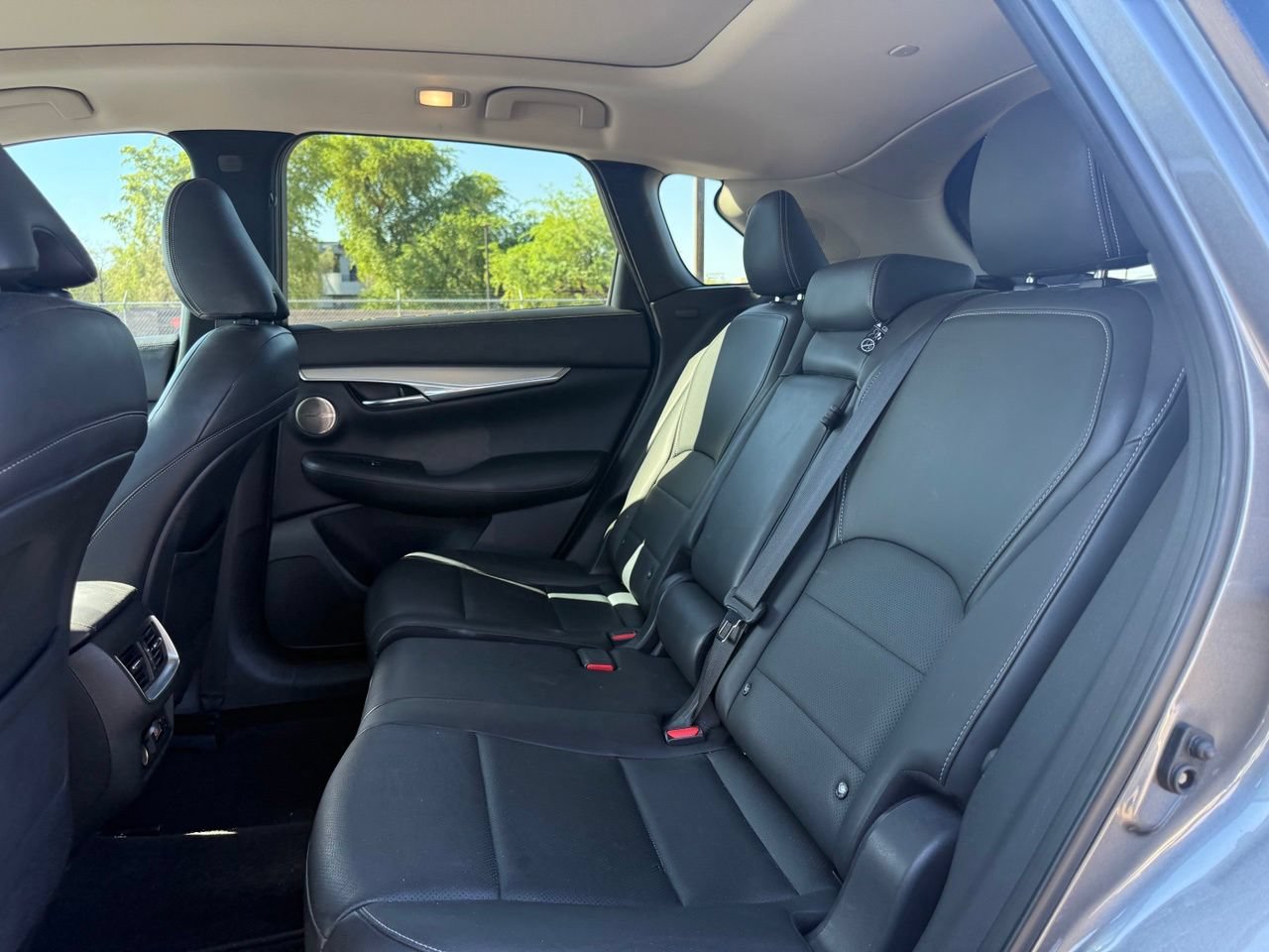 Used 2019 INFINITI QX50 Essential w/ Premium Heat Package FWD image 9