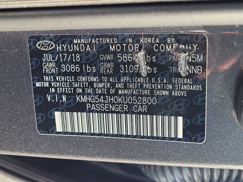 Used 2019 Genesis G90 5.0 Ultimate image 25