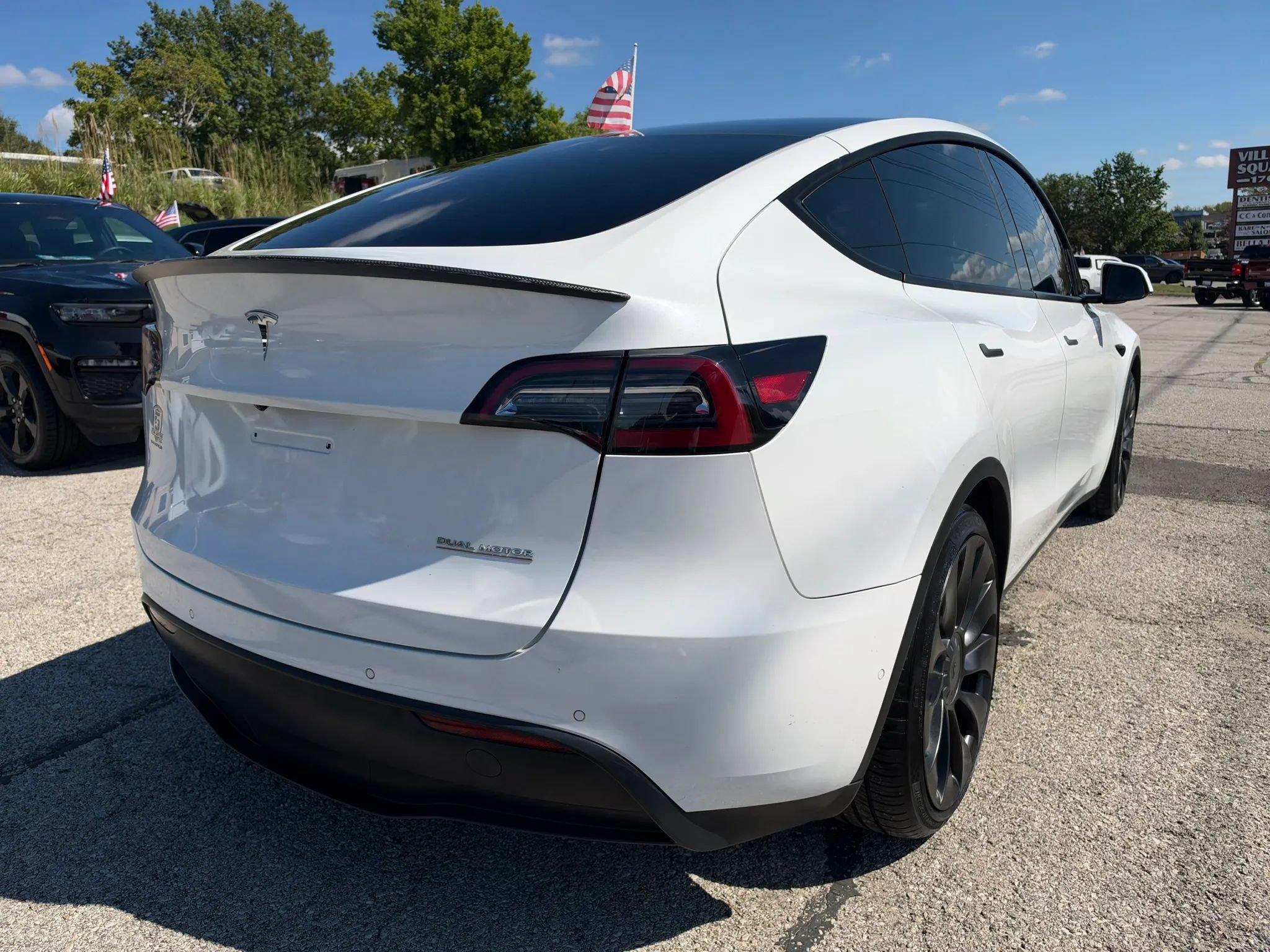 Used 2022 Tesla Model Y Performance AWD/4WD image 4