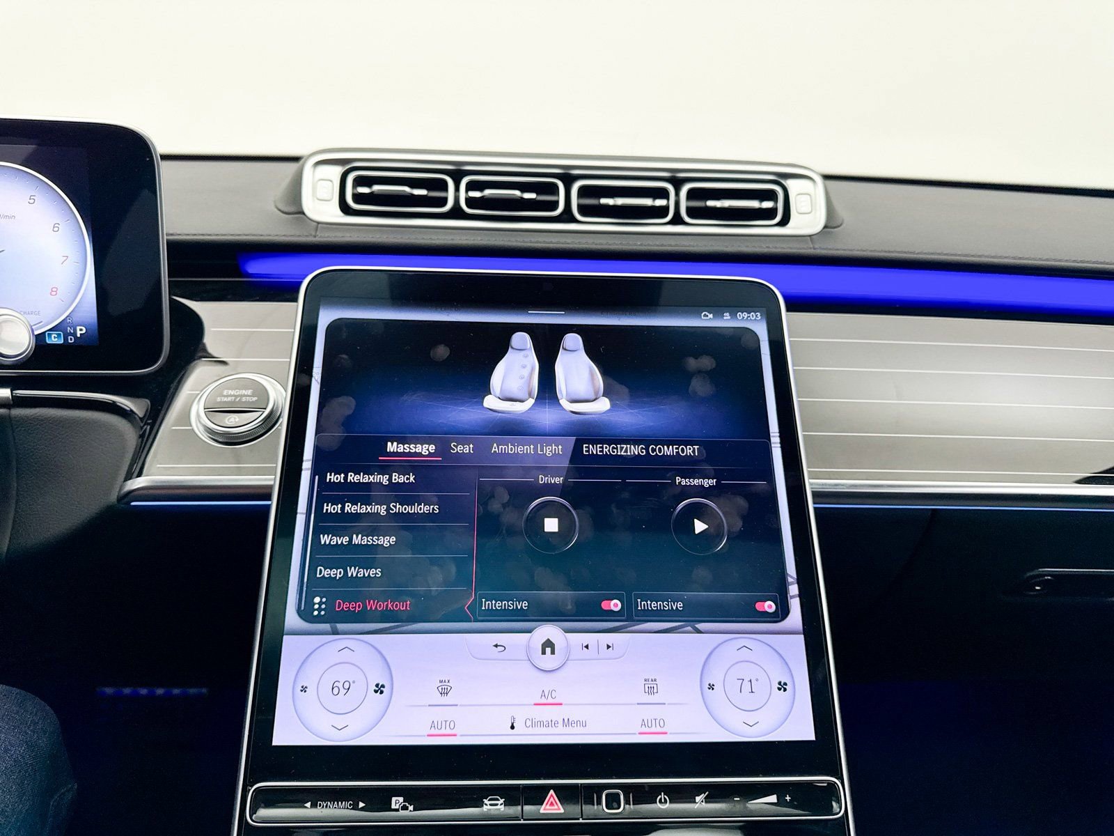 Used 2023 Mercedes-Benz S 500 4MATIC w/ AMG Line image 41