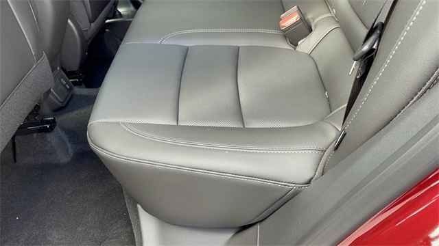 Used 2024 Buick Encore GX Avenir w/ Avenir Convenience Package image 14