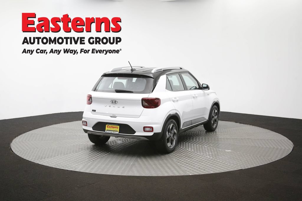 Used 2025 Hyundai Venue Limited FWD image 39