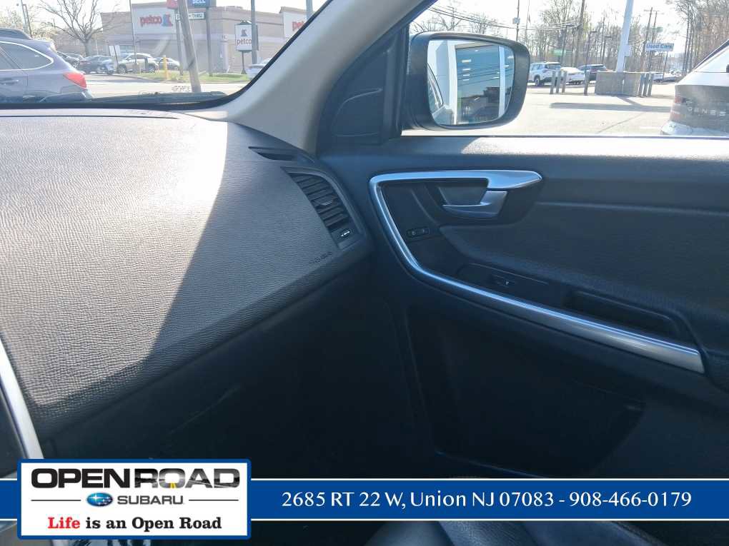Used 2013 Volvo XC60 T6 AWD/4WD image 18