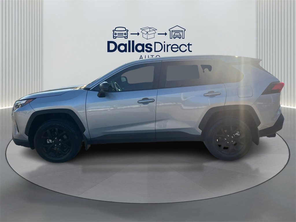 Used 2024 Toyota RAV4 LE image 8