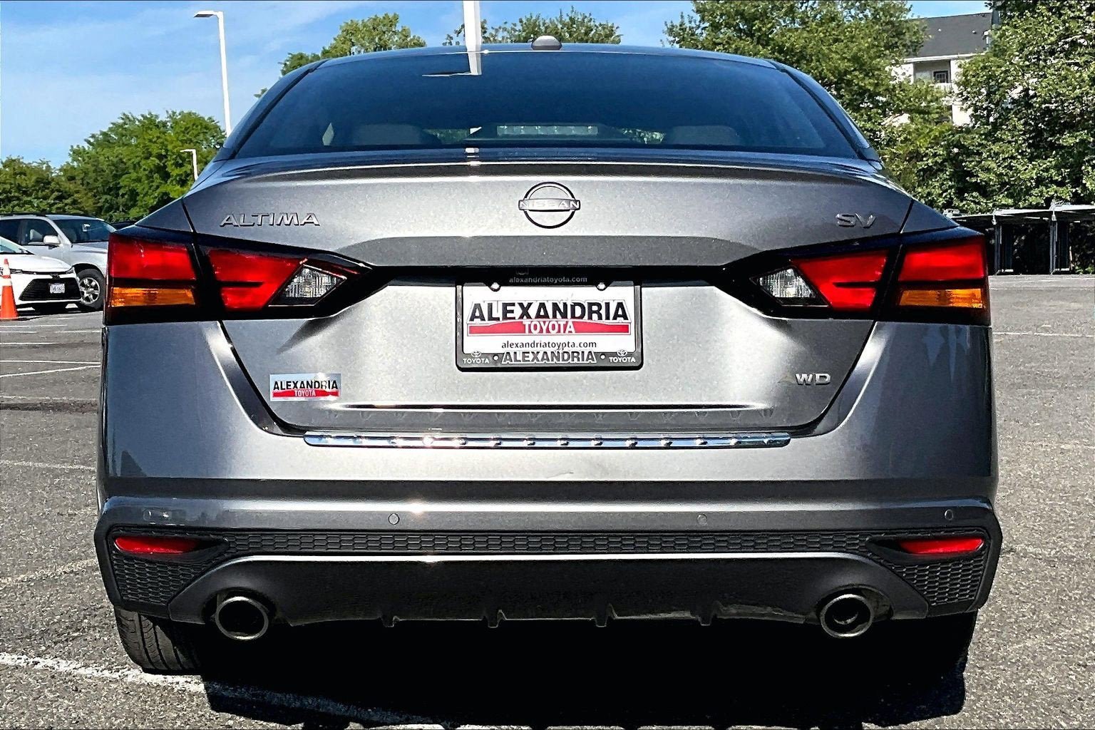 Used 2023 Nissan Altima 2.5 SV w/ SV Premium Package AWD/4WD image 4