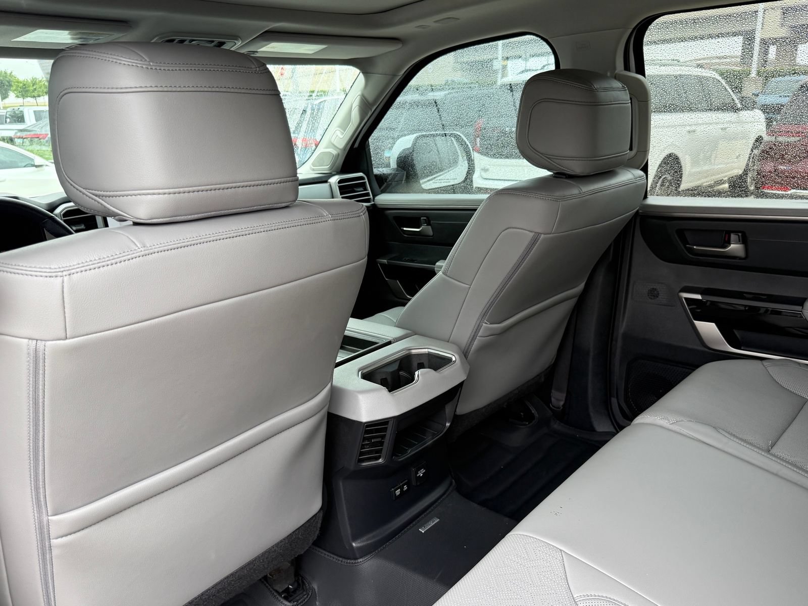 Used 2023 Toyota Tundra Limited AWD/4WD image 29