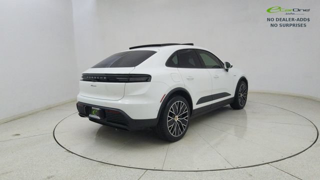 Used 2025 Porsche Macan Electric RWD image 65