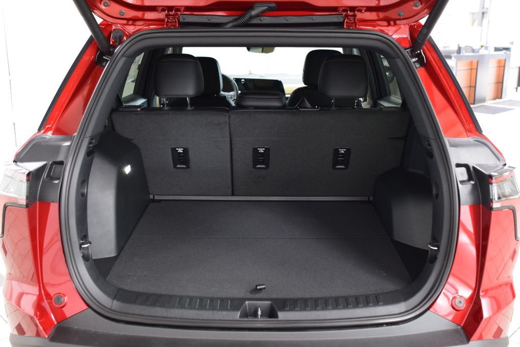 New 2027 Chevrolet Equinox ACTIV w/ Safety and Technology Package FWD image 26