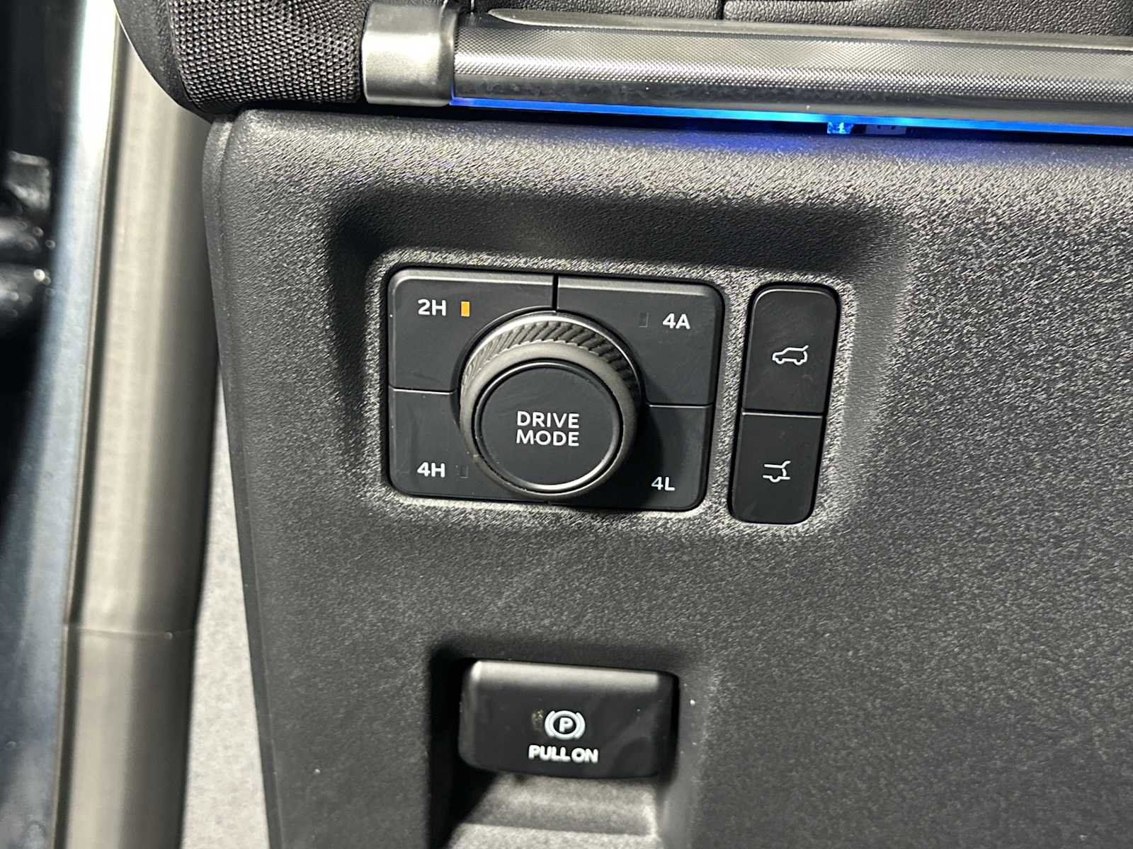 Used 2025 Ford Expedition Max Platinum AWD/4WD image 27