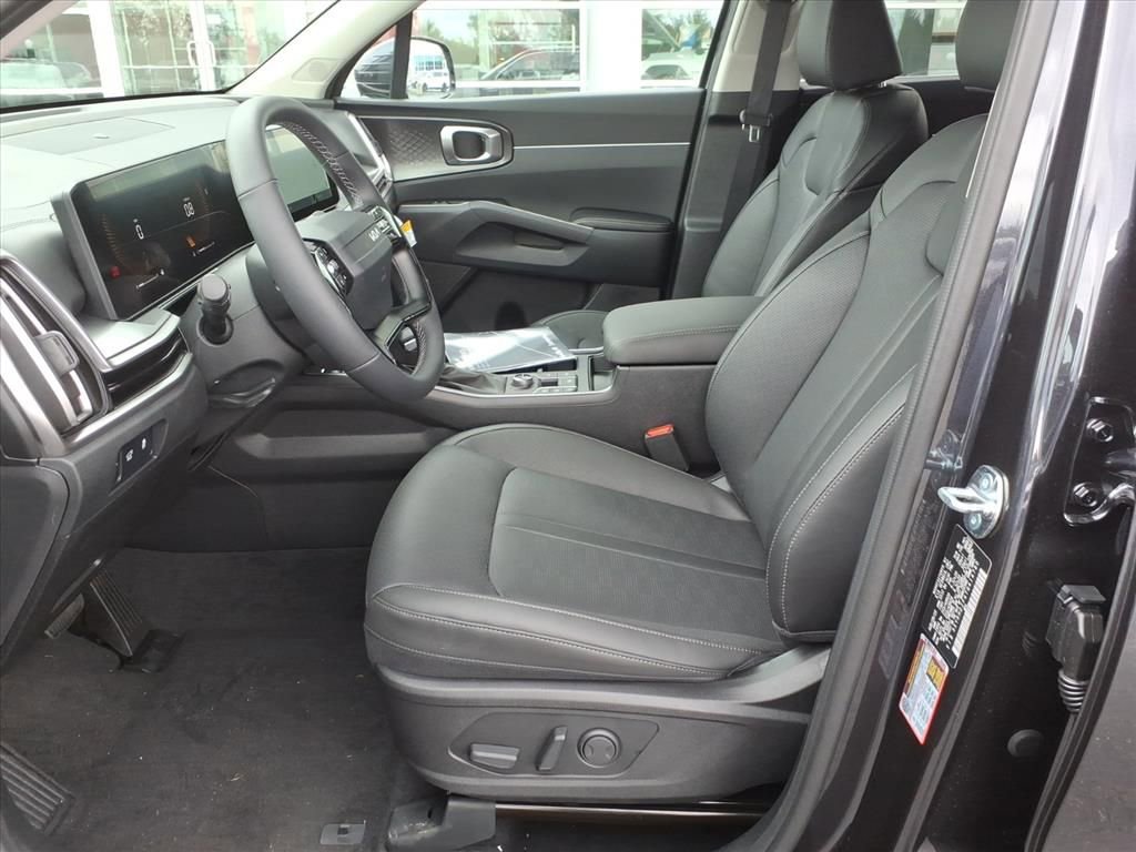 New 2026 Kia Sorento EX AWD/4WD image 16