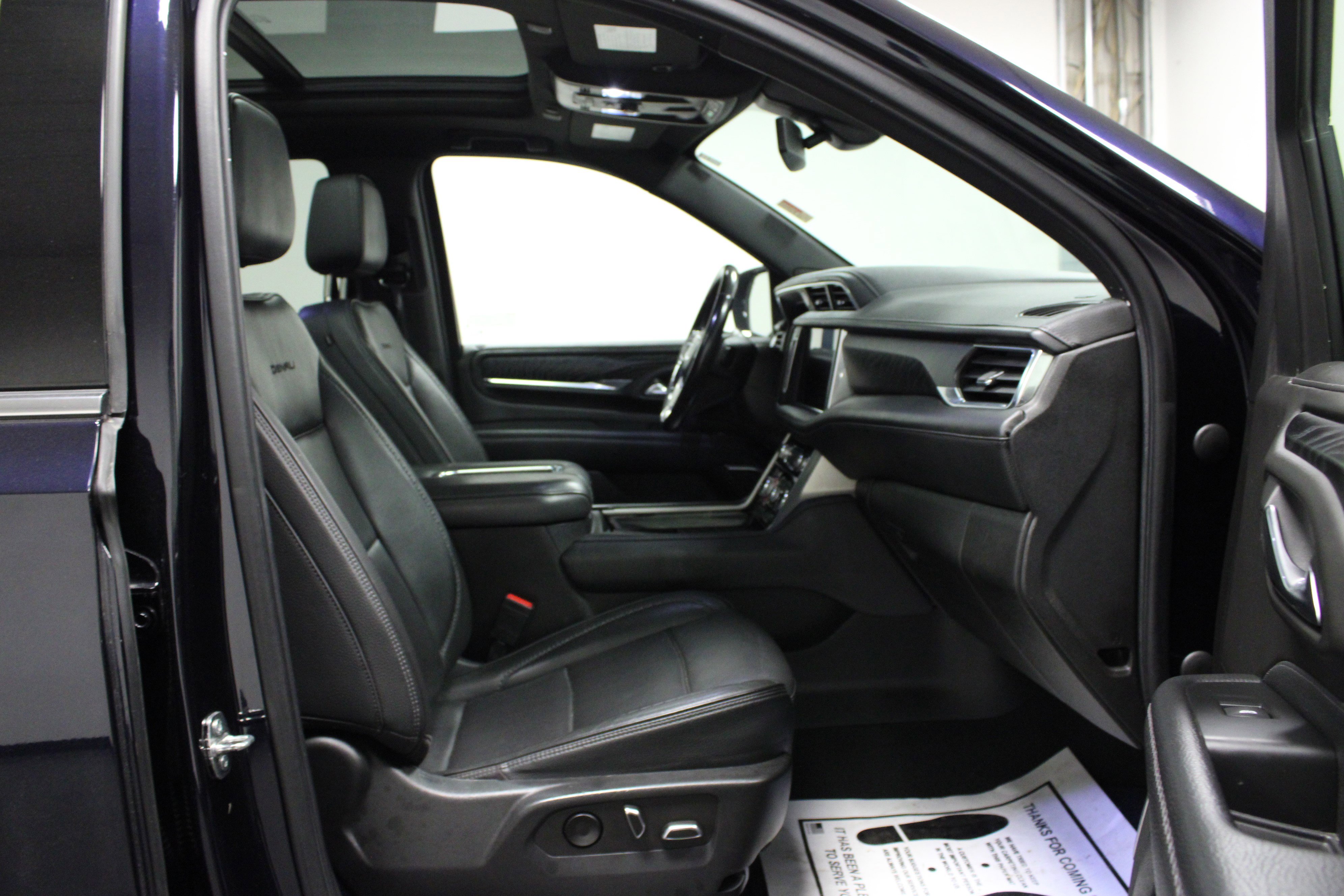 Used 2022 GMC Yukon Denali image 17