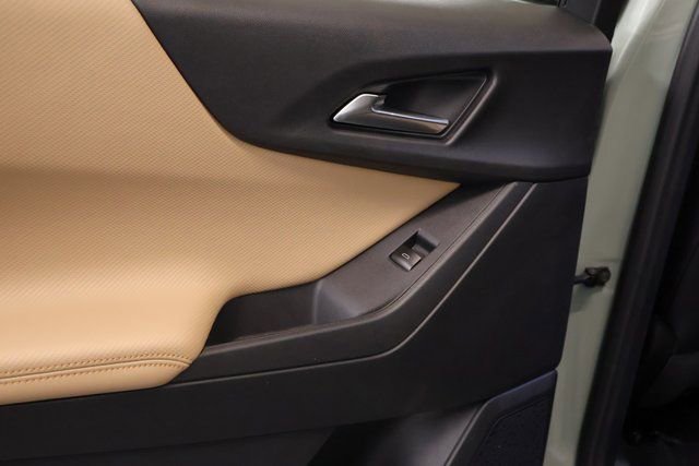 New 2026 Chevrolet Equinox ACTIV w/ Convenience Package III image 25