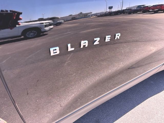 Used 2025 Chevrolet Blazer LT AWD/4WD image 29