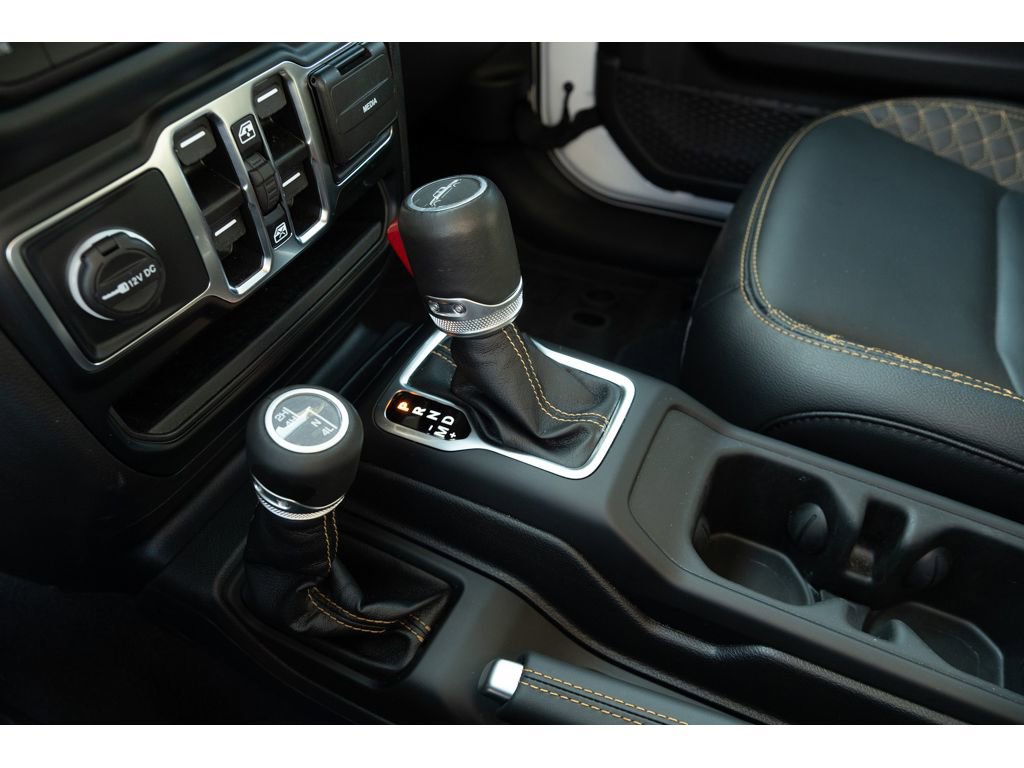 Used 2023 Jeep Gladiator Overland AWD/4WD image 23