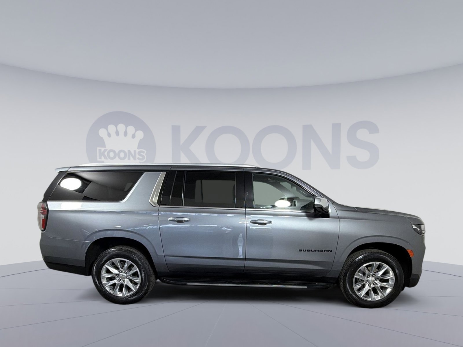 Used 2021 Chevrolet Suburban Premier image 8