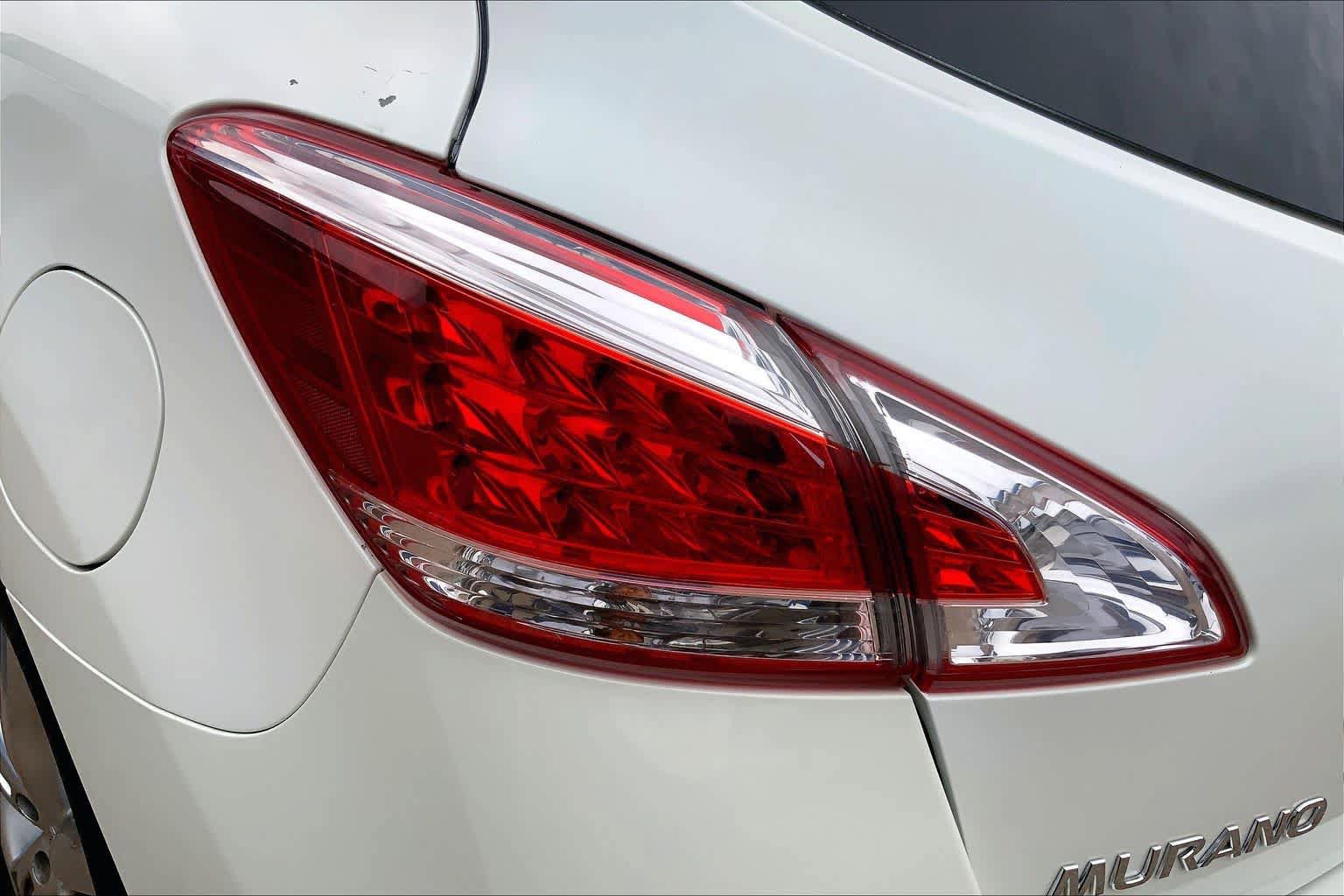 Used 2011 Nissan Murano LE w/ Navigation Pkg FWD image 28