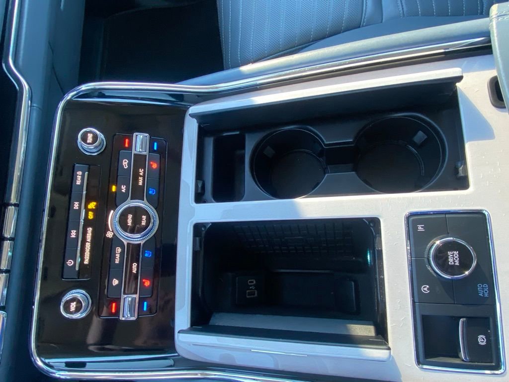 Used 2022 Lincoln Navigator Black Label image 16