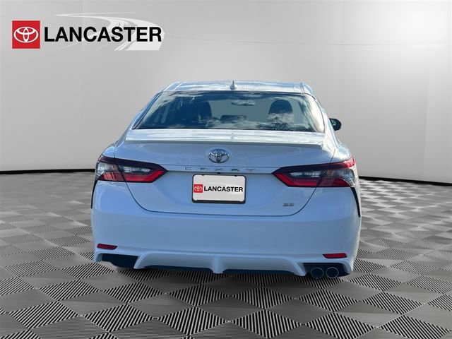 Certified 2022 Toyota Camry SE image 6