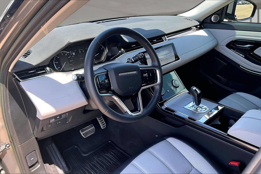 Used 2023 Land Rover Range Rover Evoque R-Dynamic SE AWD/4WD image 12
