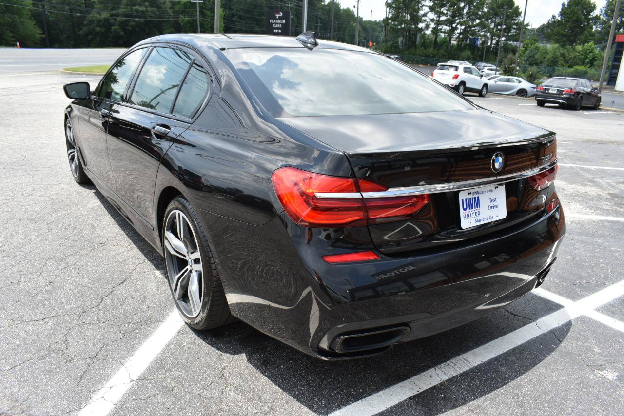 Used 2019 BMW 750i w/ Executive Package RWD image 8